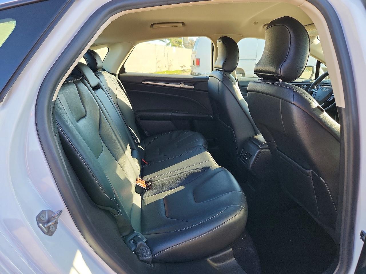2019 FORD FUSION TITANIUM photo 10