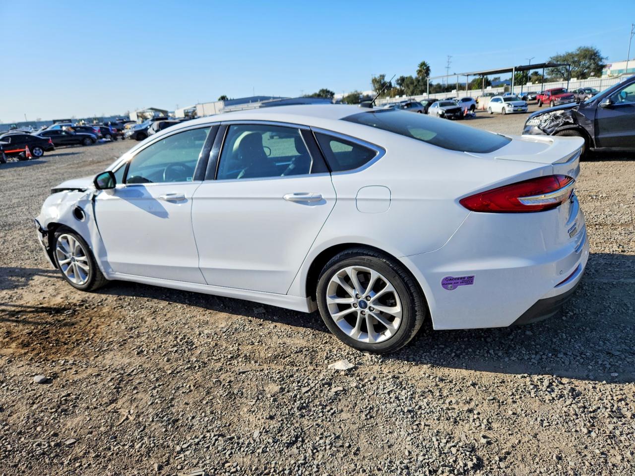 2019 FORD FUSION TITANIUM photo 2