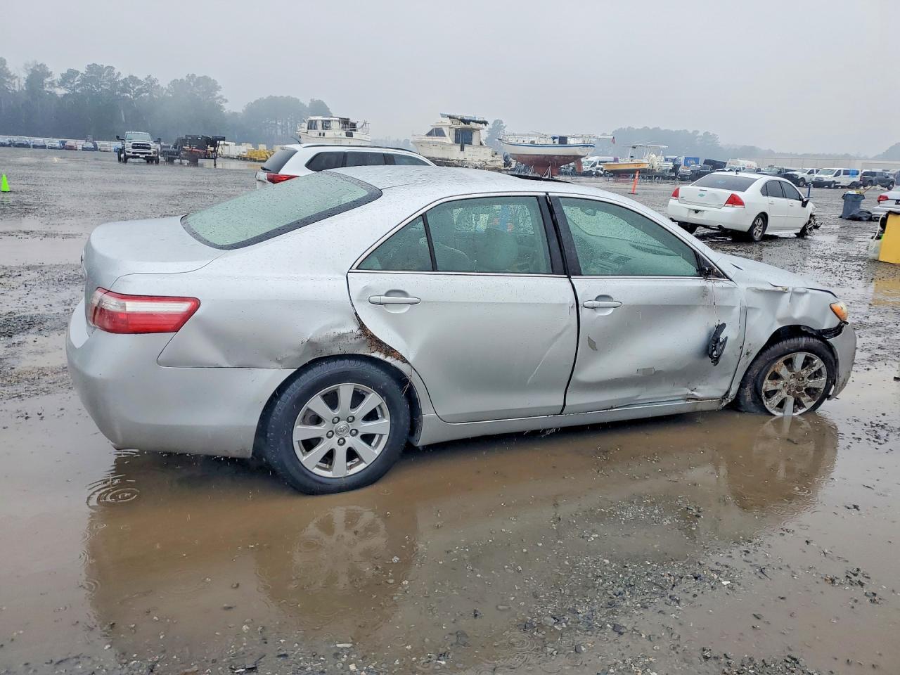 2007 TOYOTA CAMRY LE photo 3