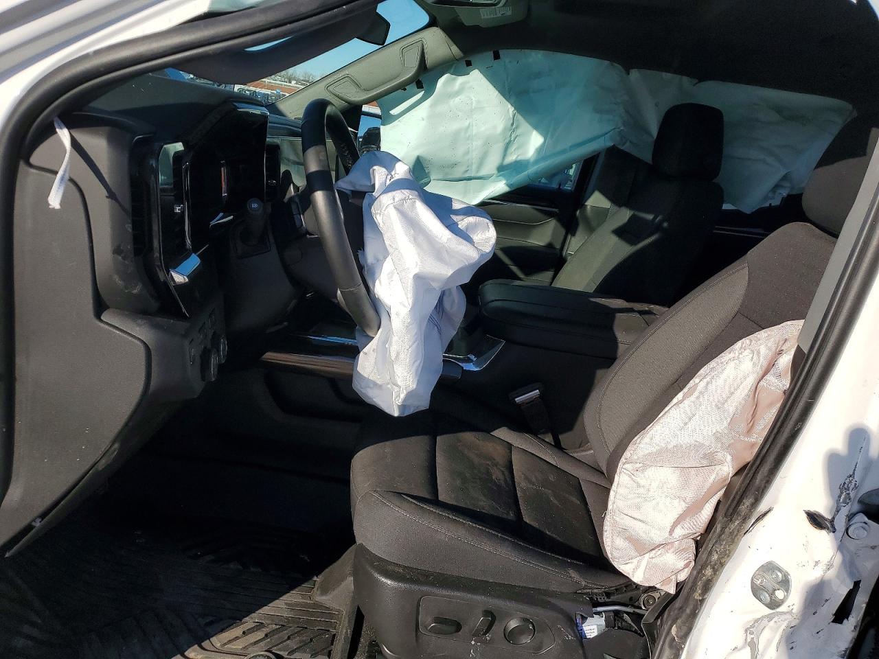 2025 CHEVROLET SILVERADO K1500 LT photo 13