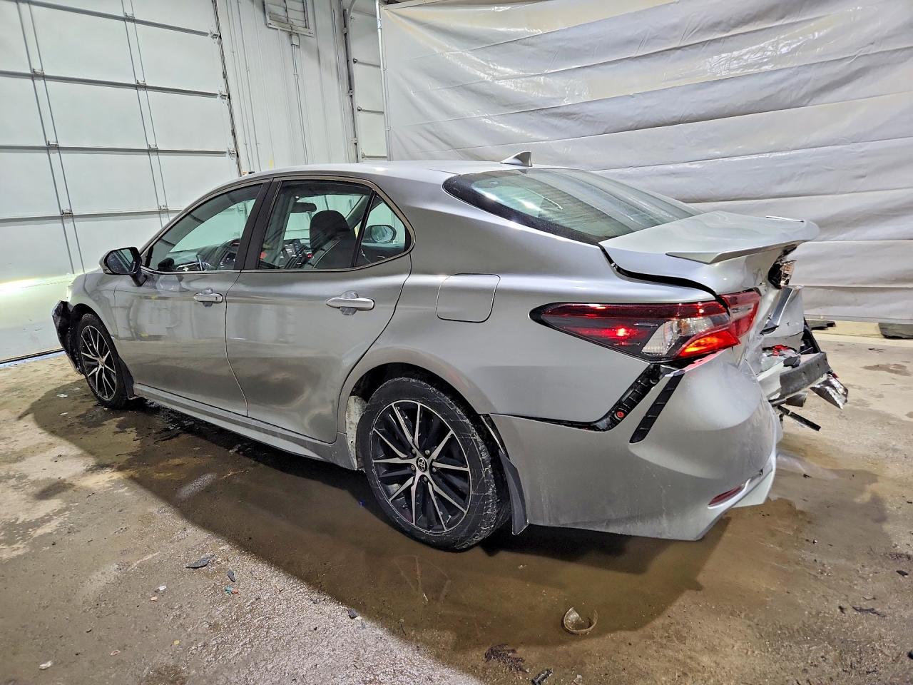2023 TOYOTA CAMRY SE photo 3
