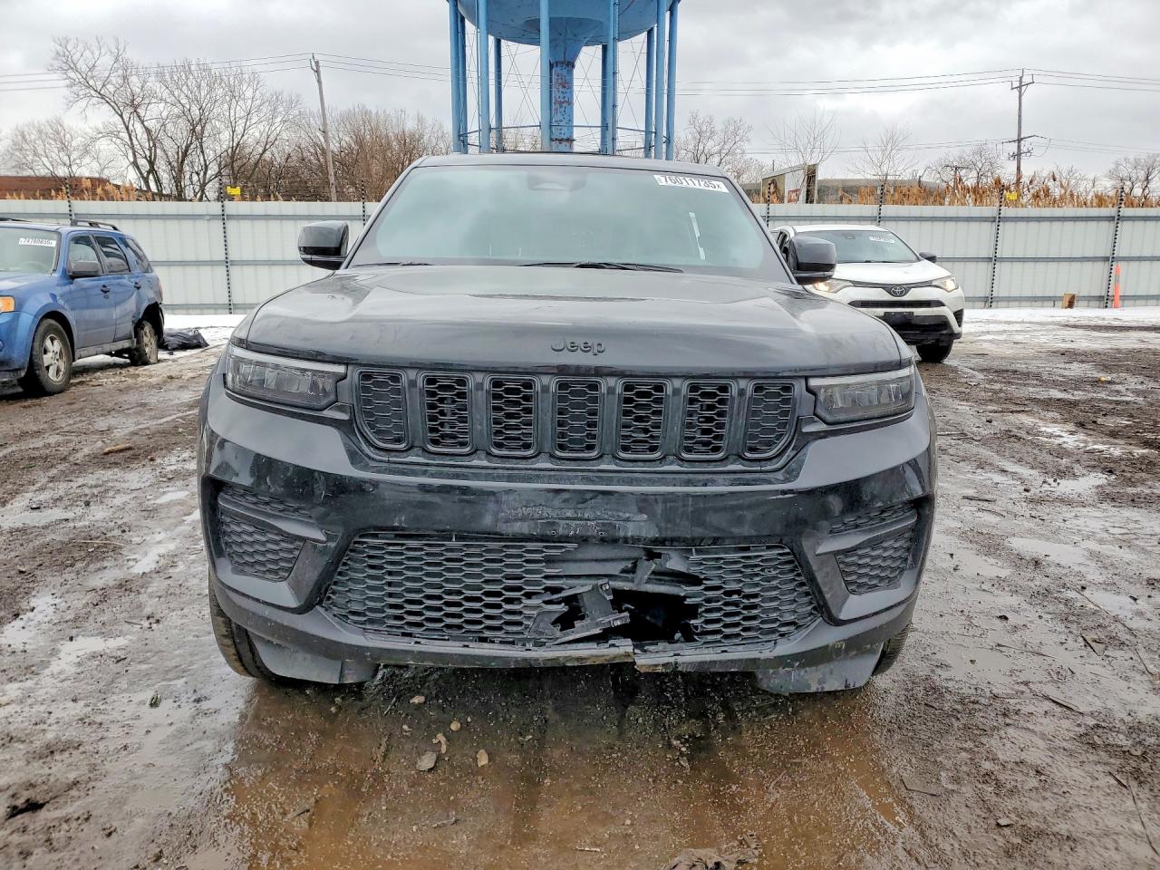 2024 JEEP GRAND CHEROKEE LAREDO photo 9