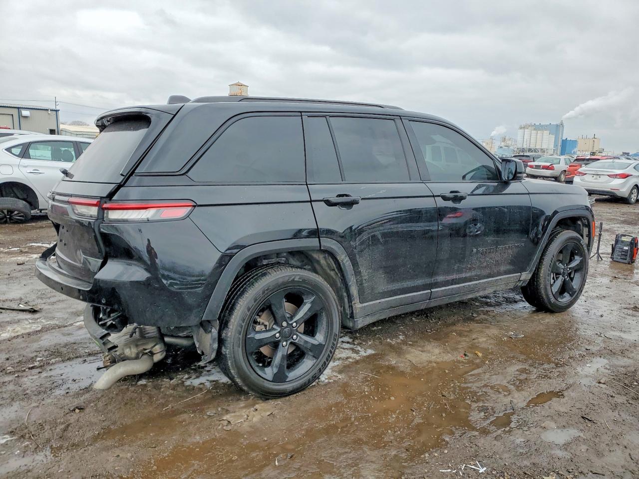 2024 JEEP GRAND CHEROKEE LAREDO photo 5