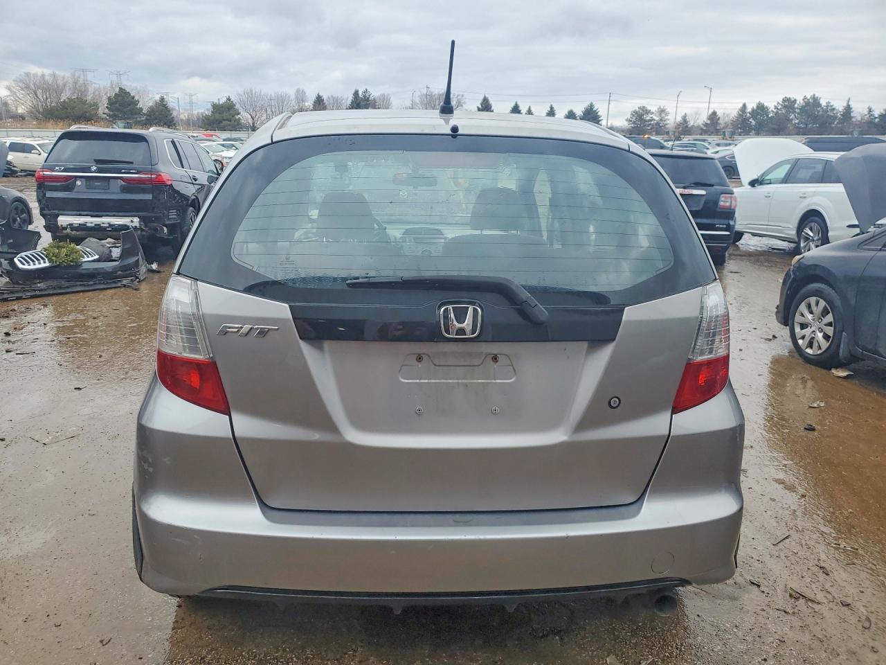 2009 HONDA FIT photo 11