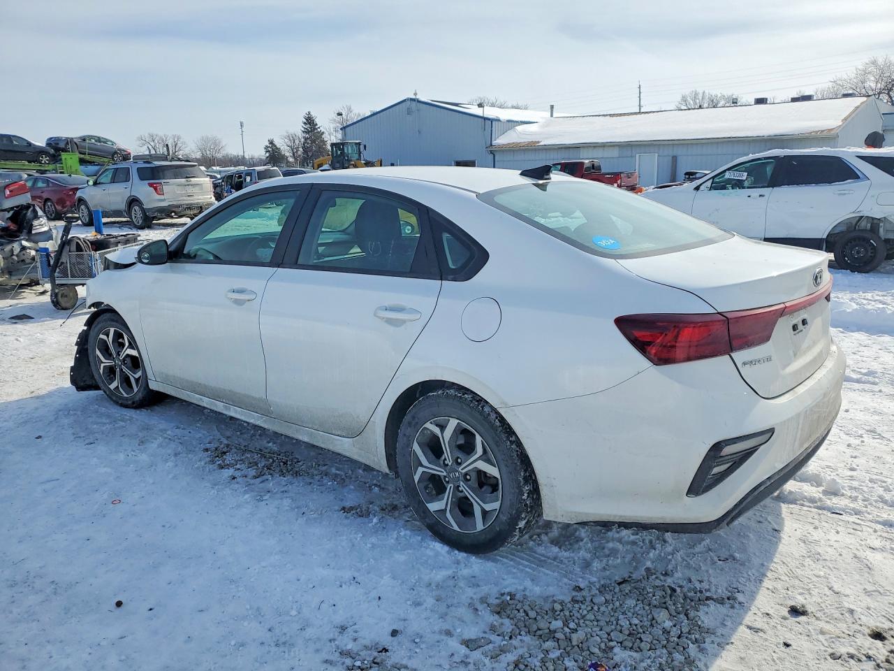 2021 KIA FORTE FE photo 2