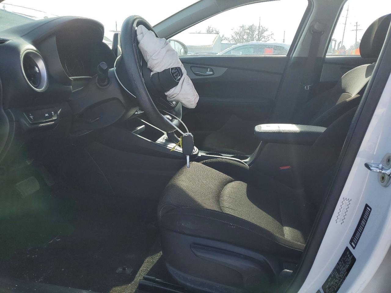 2021 KIA FORTE FE photo 7