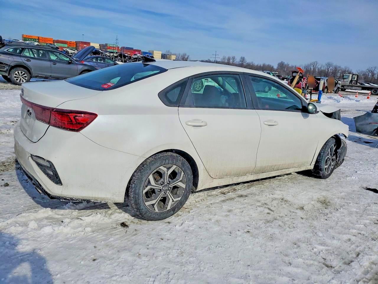 2021 KIA FORTE FE photo 3