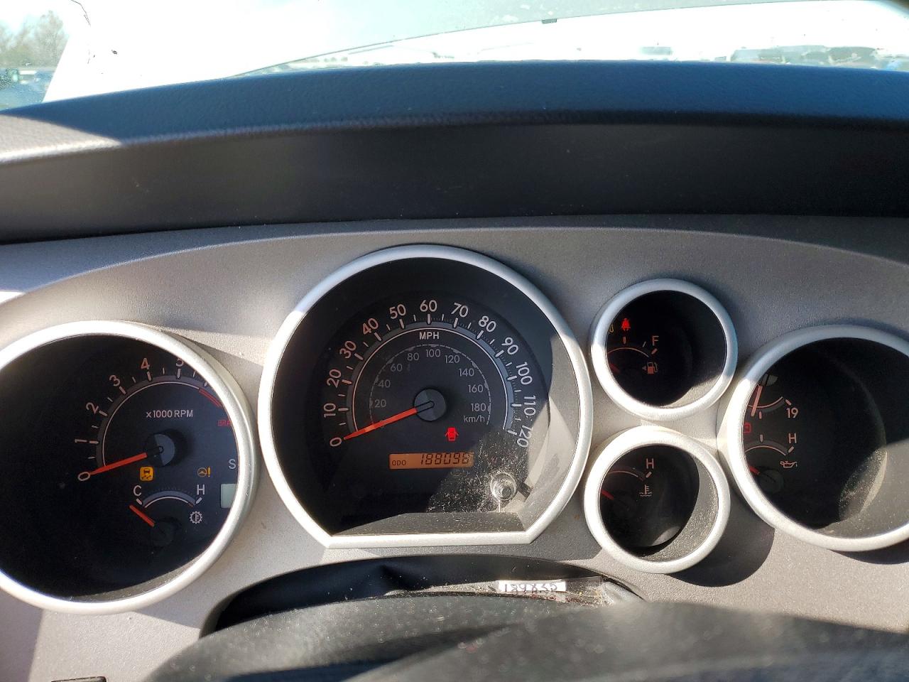 2011 TOYOTA TUNDRA photo 17