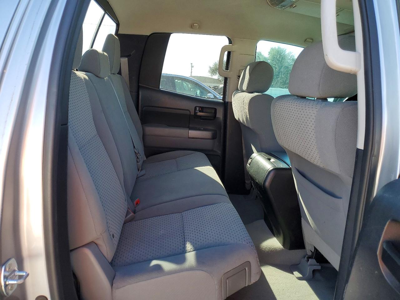 2011 TOYOTA TUNDRA photo 19