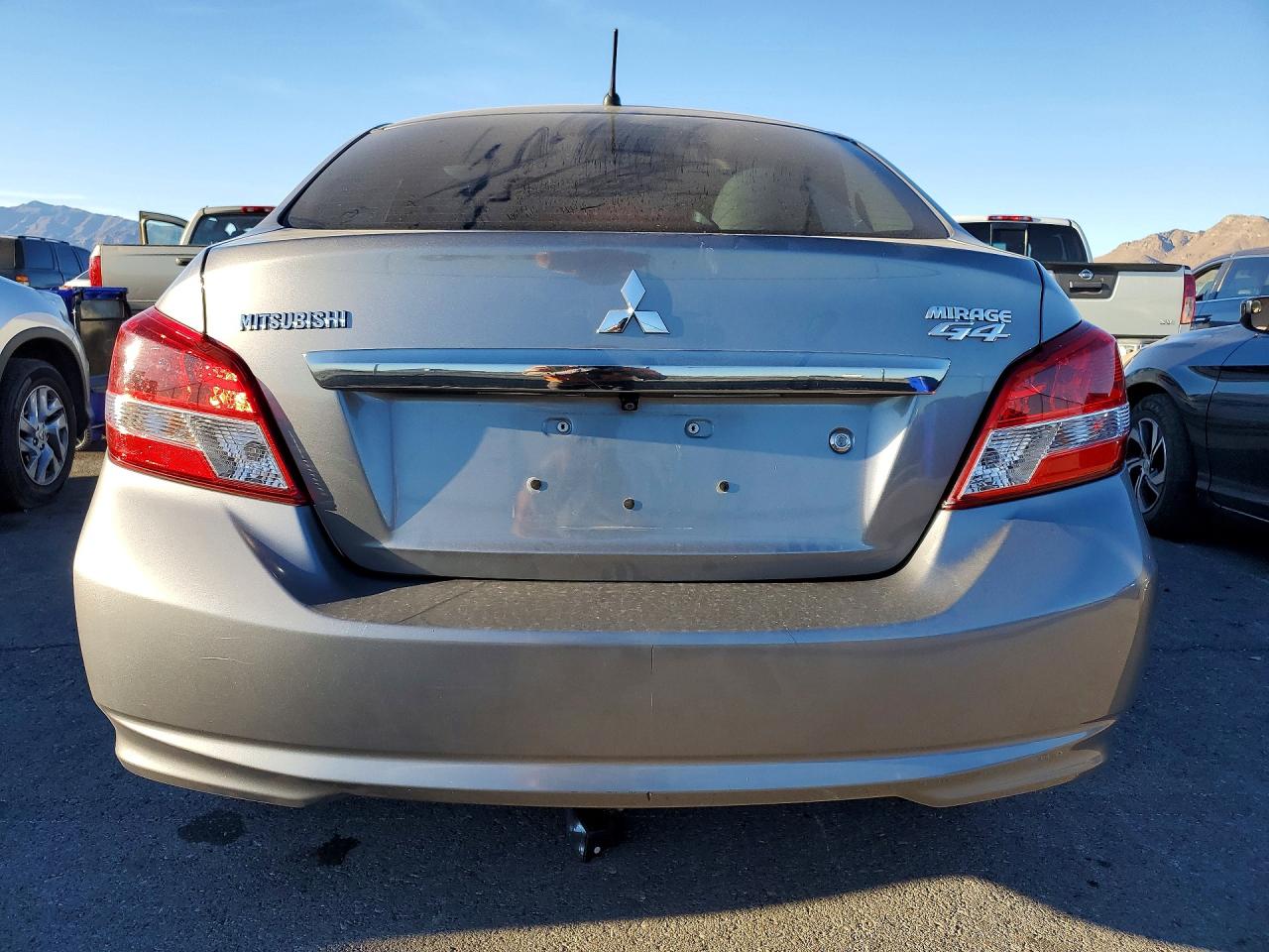 2018 MITSUBISHI MIRAGE G4 ES photo 6
