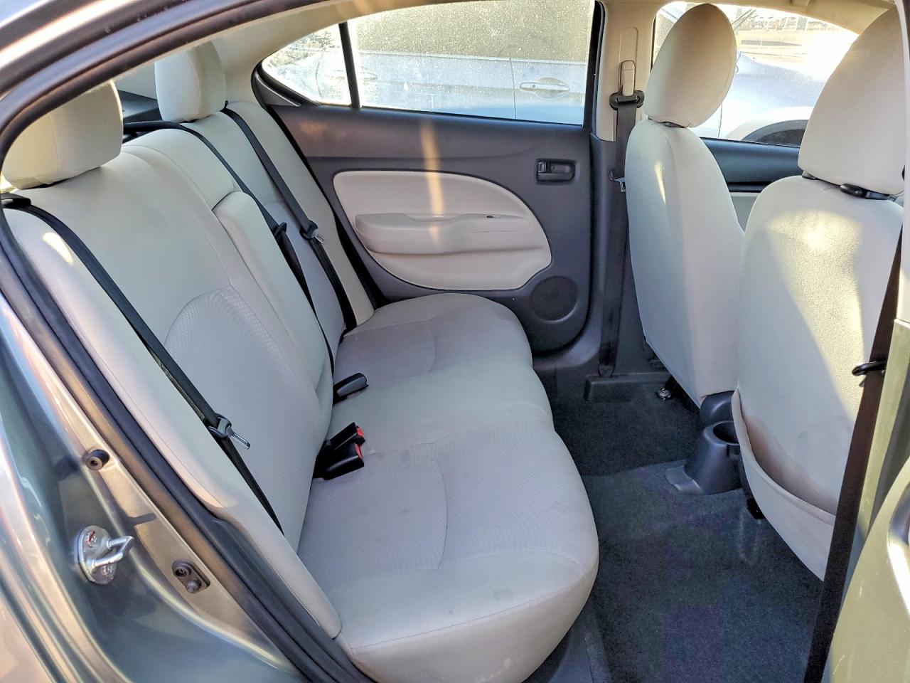 2018 MITSUBISHI MIRAGE G4 ES photo 10