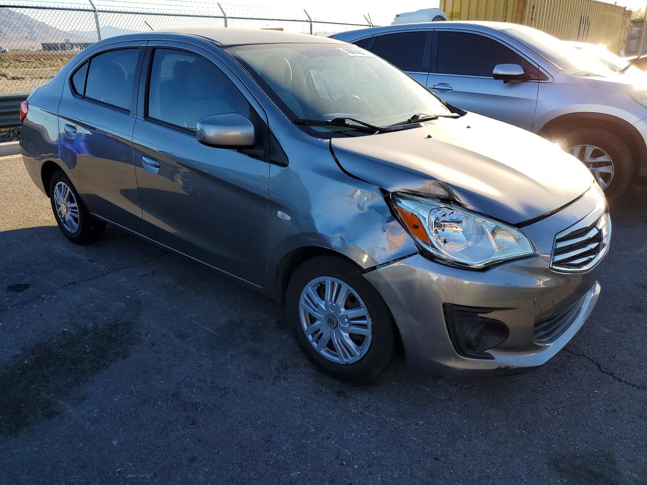 2018 MITSUBISHI MIRAGE G4 ES photo 4
