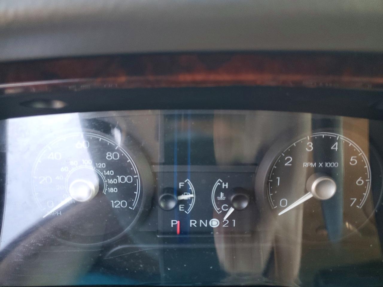 2007 LINCOLN TOWN CAR SIGNATURE photo 9