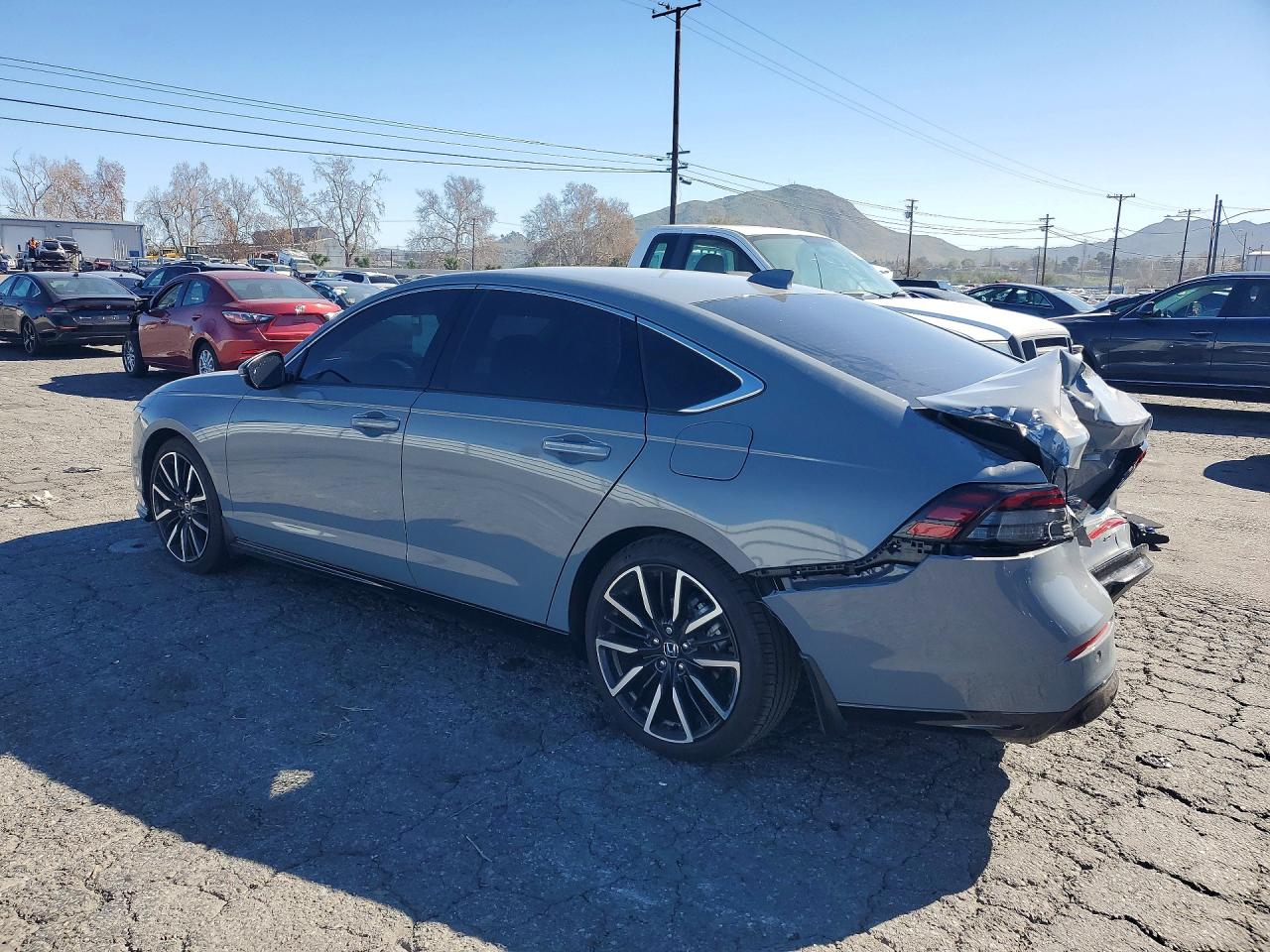 2025 HONDA ACCORD TOURING HYBRID photo 4