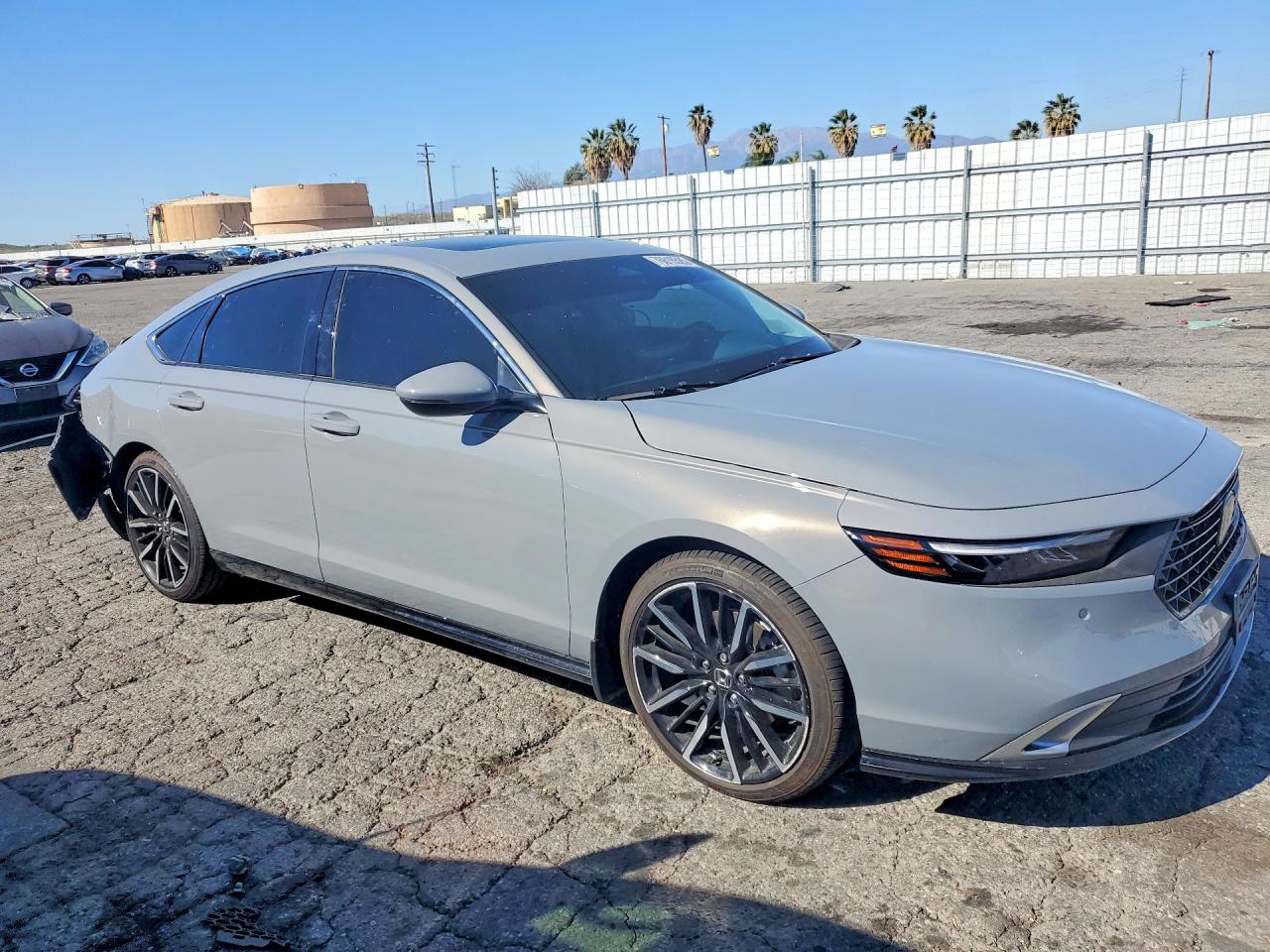 2025 HONDA ACCORD TOURING HYBRID photo 10