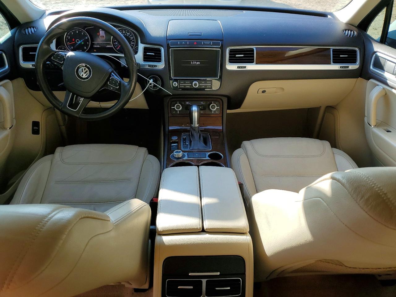 2015 VOLKSWAGEN TOUAREG V6 photo 8