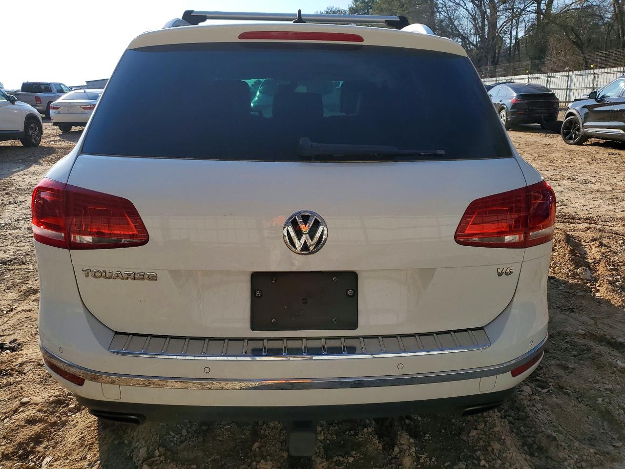 2015 VOLKSWAGEN TOUAREG V6 photo 6
