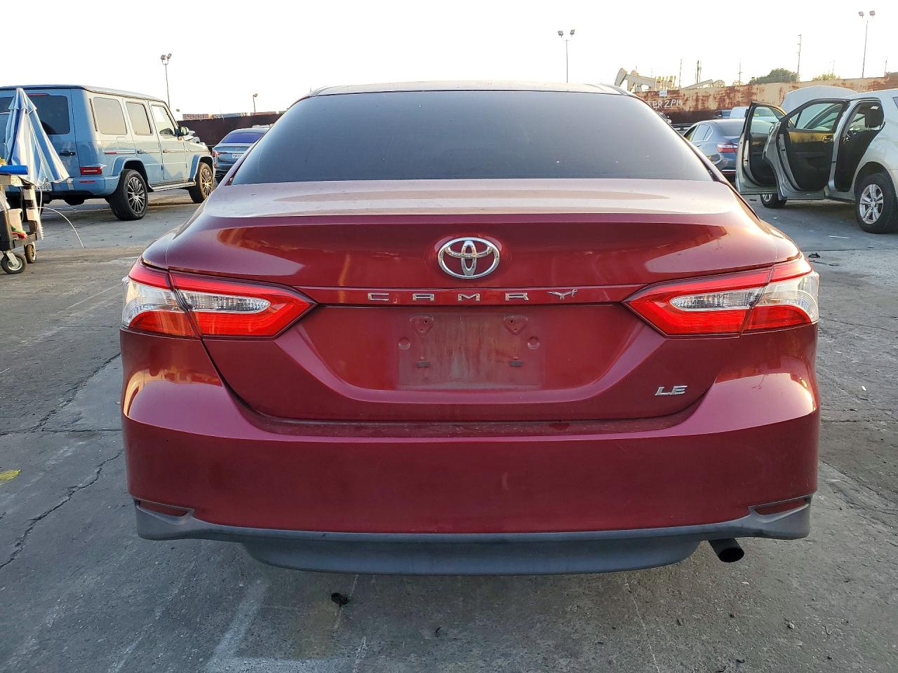 2018 TOYOTA CAMRY L photo 6