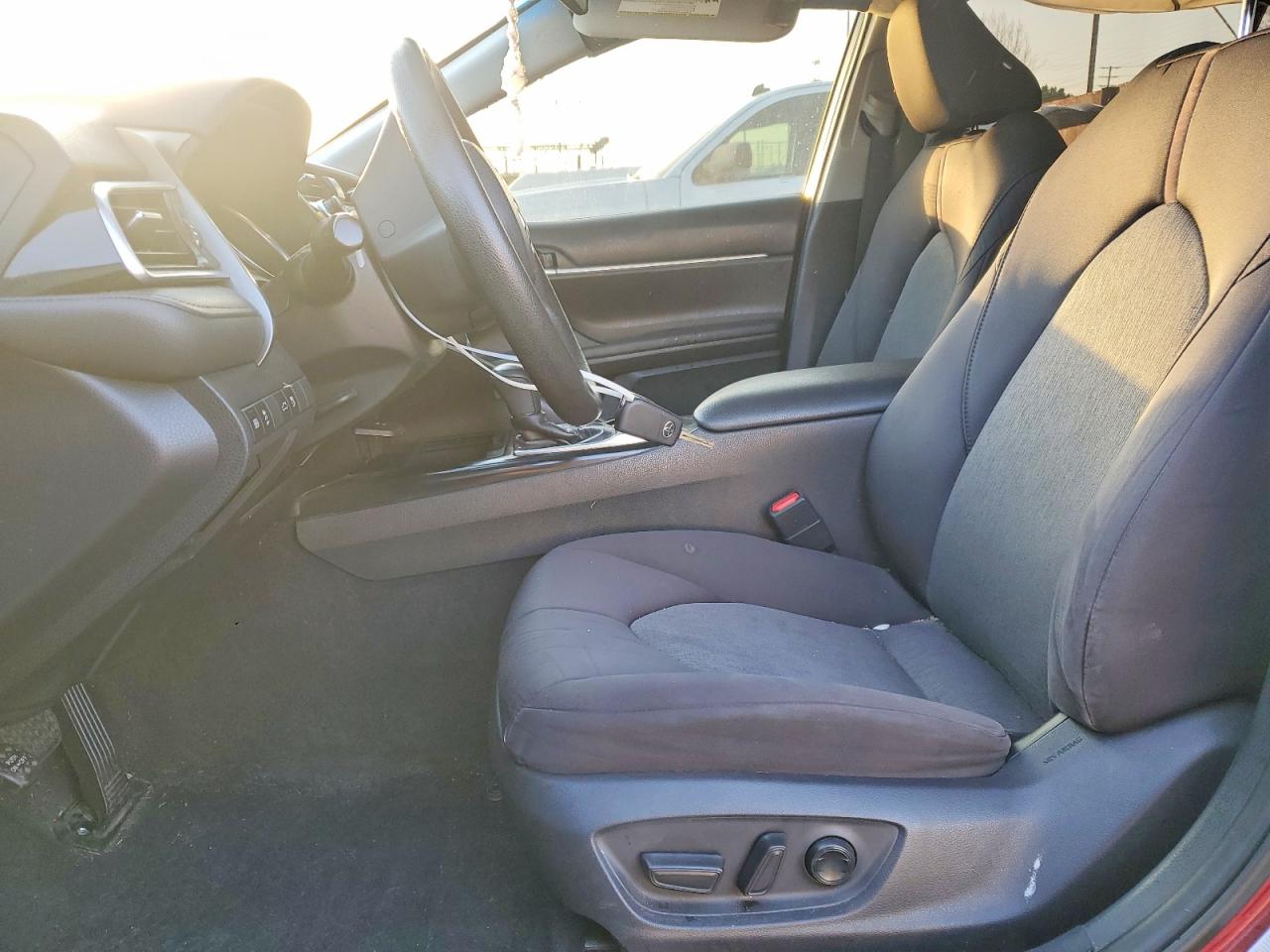 2018 TOYOTA CAMRY L photo 7