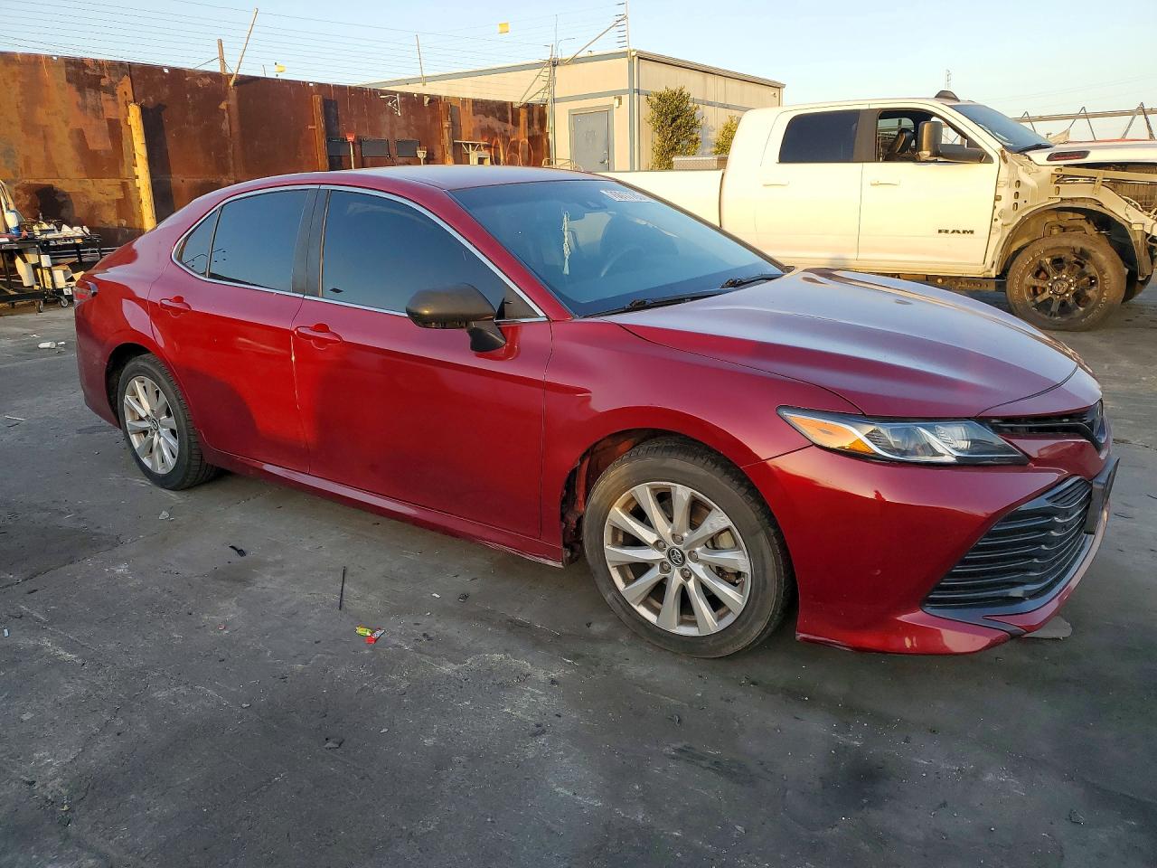 2018 TOYOTA CAMRY L photo 4