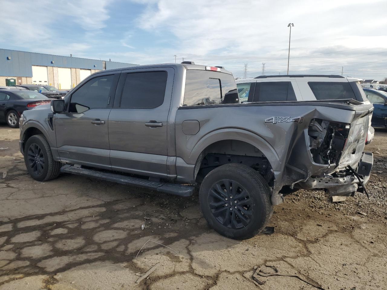 2024 FORD F150 LARIAT photo 3