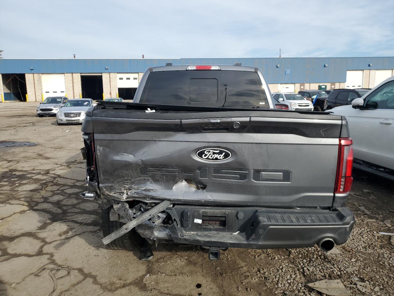 2024 FORD F150 LARIAT photo 11