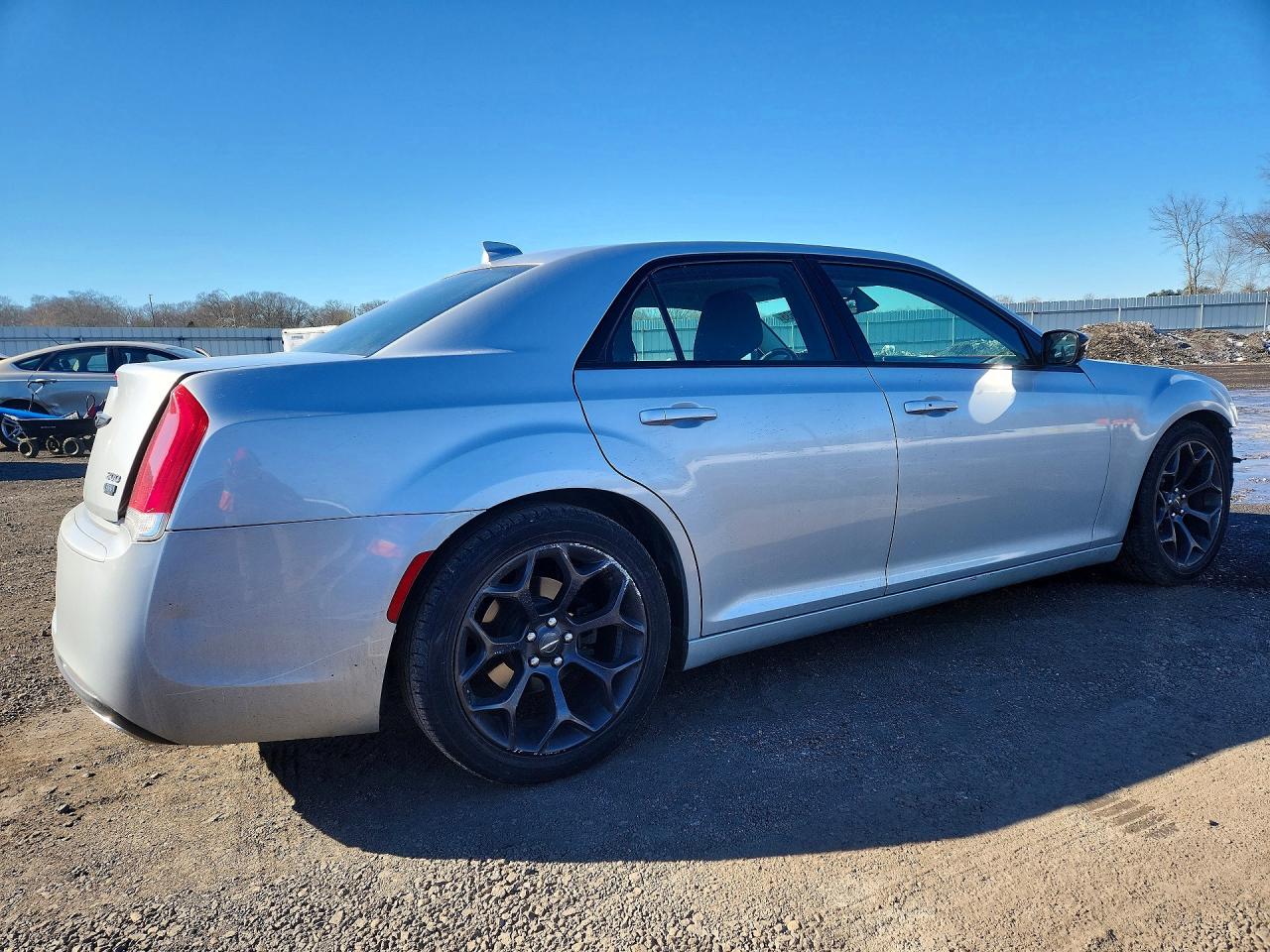 2019 CHRYSLER 300 TOURING photo 5