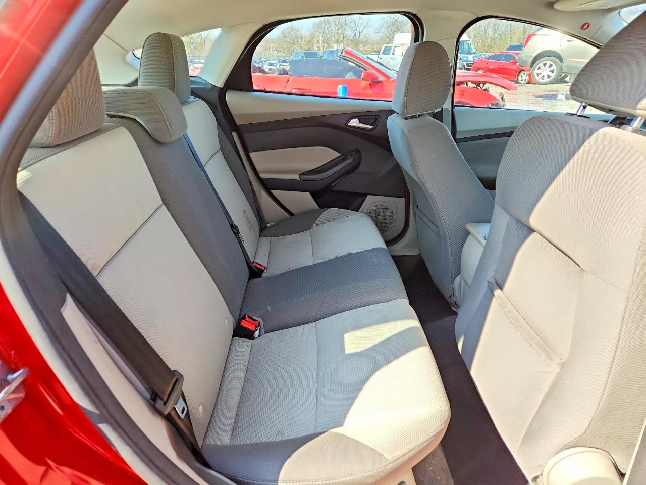 2013 FORD FOCUS SE photo 10
