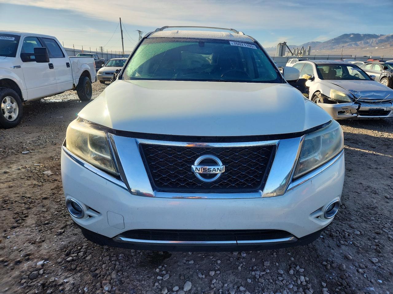 2013 NISSAN PATHFINDER S photo 5