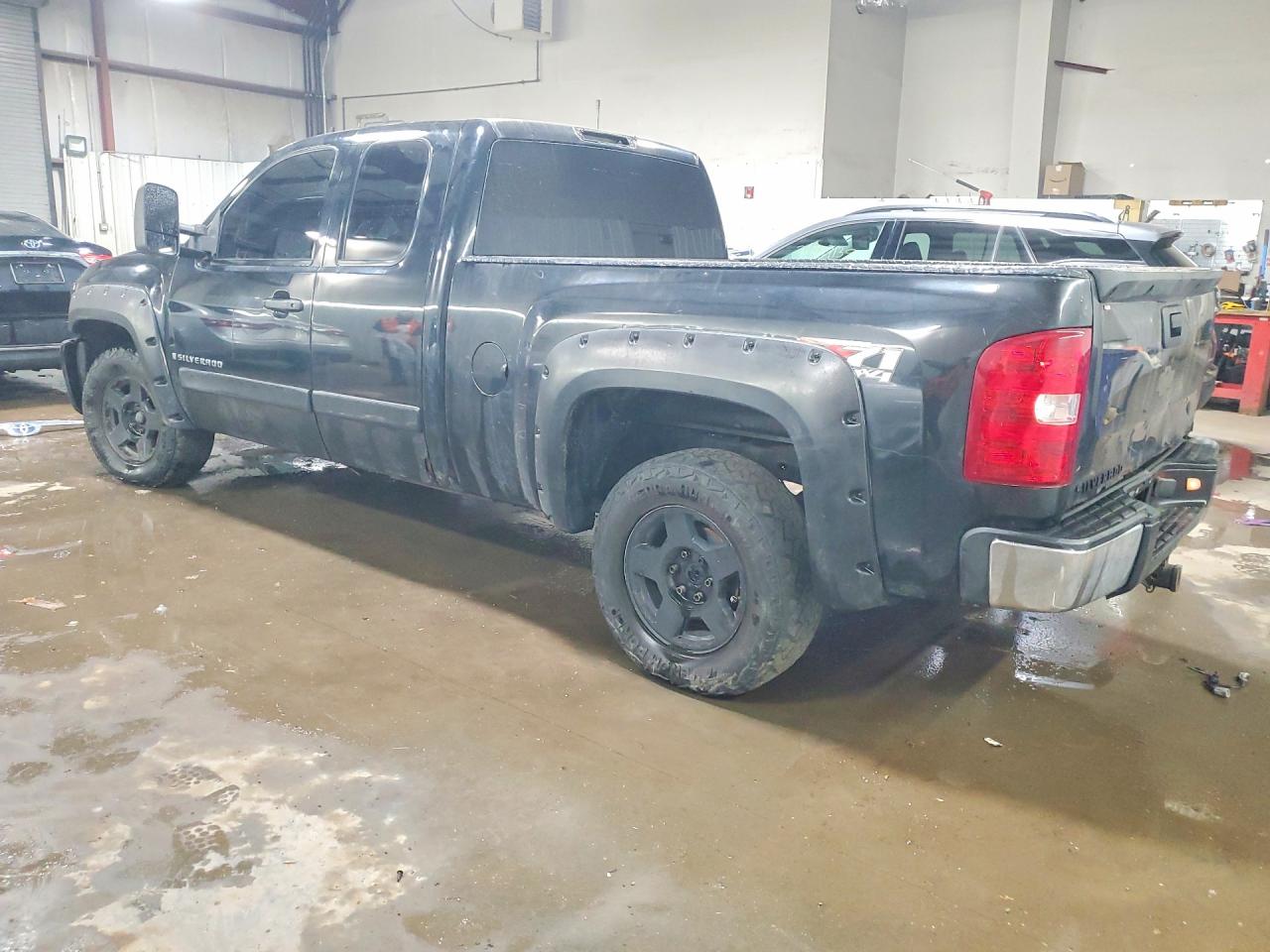 2007 CHEVROLET SILVERADO K1500 photo 3