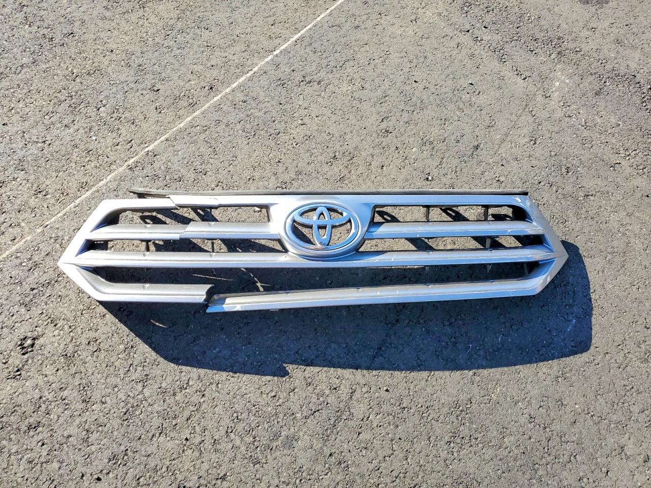 2013 TOYOTA HIGHLANDER LIMITED photo 25