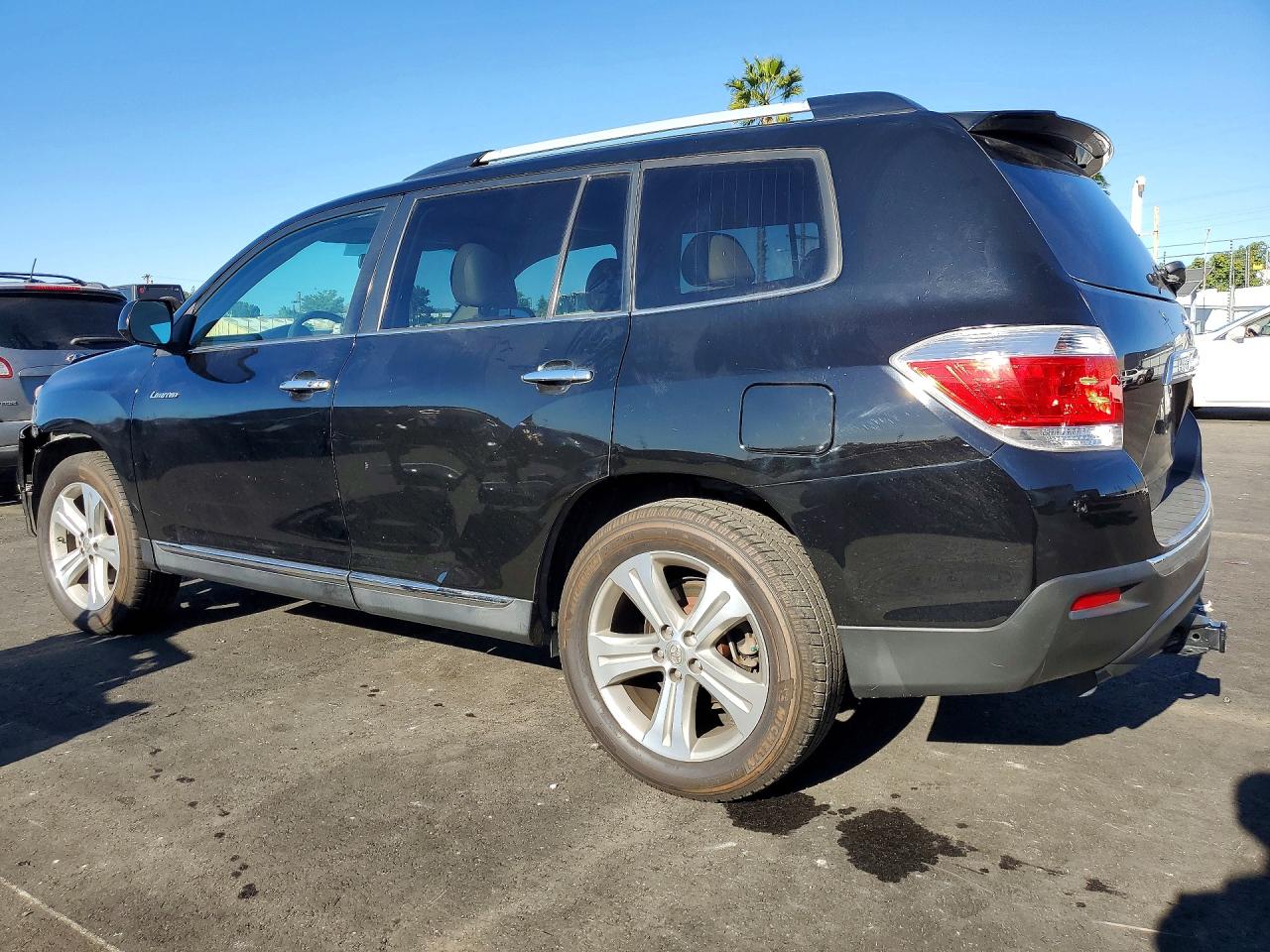2013 TOYOTA HIGHLANDER LIMITED photo 3