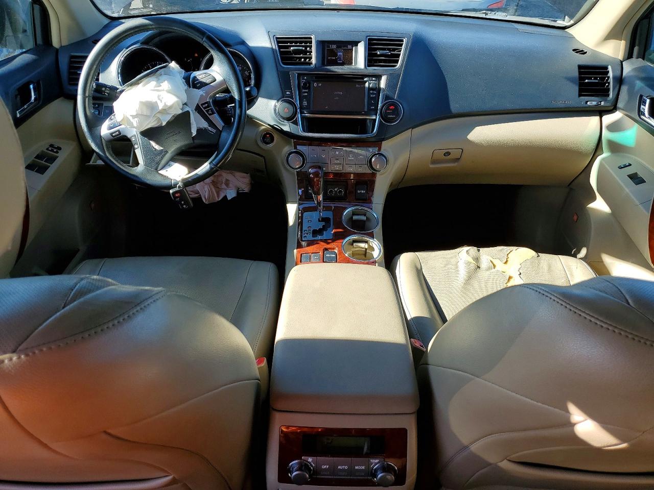 2013 TOYOTA HIGHLANDER LIMITED photo 15
