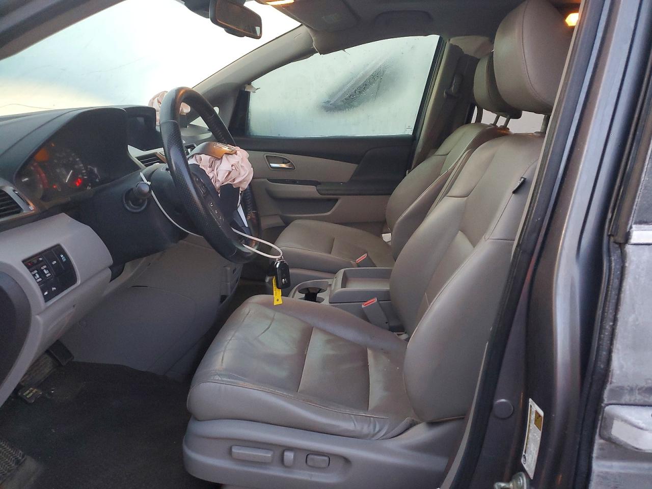 2014 HONDA ODYSSEY TOURING photo 7