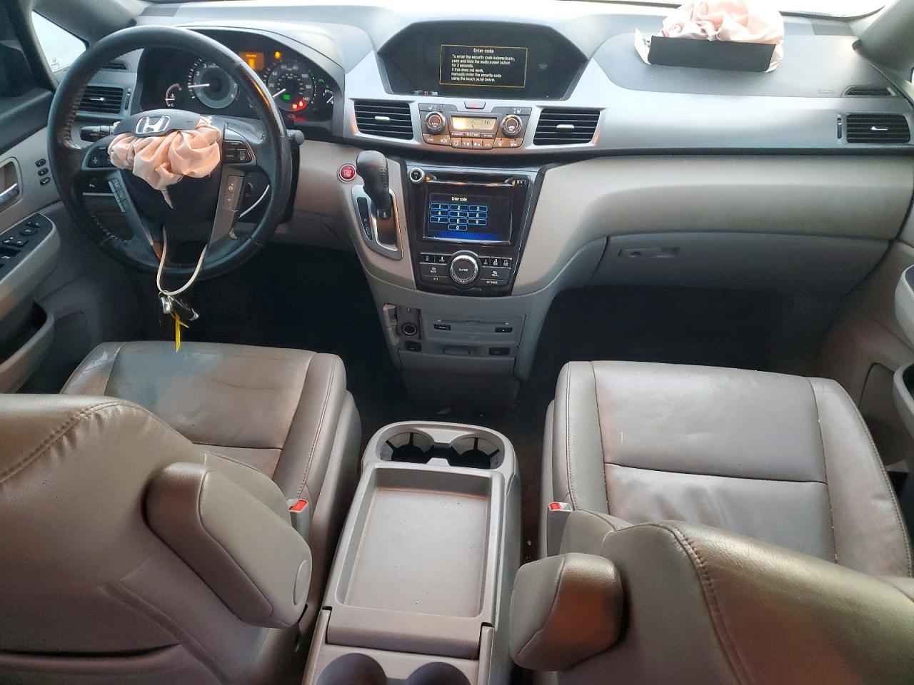 2014 HONDA ODYSSEY TOURING photo 8