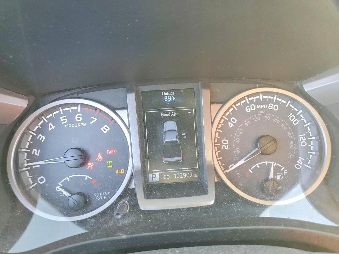 2017 TOYOTA TACOMA photo 17