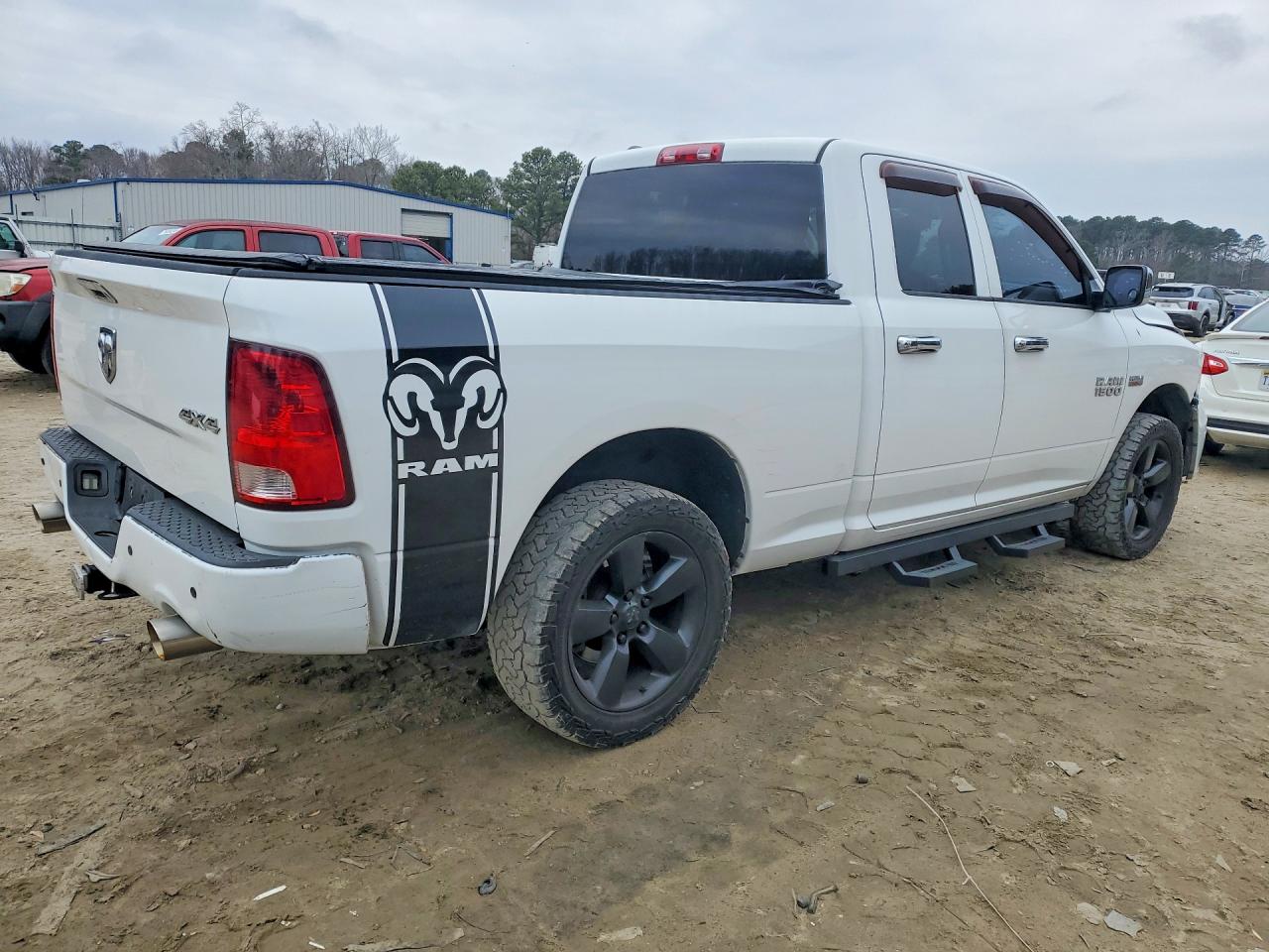 2014 RAM 1500 ST photo 7
