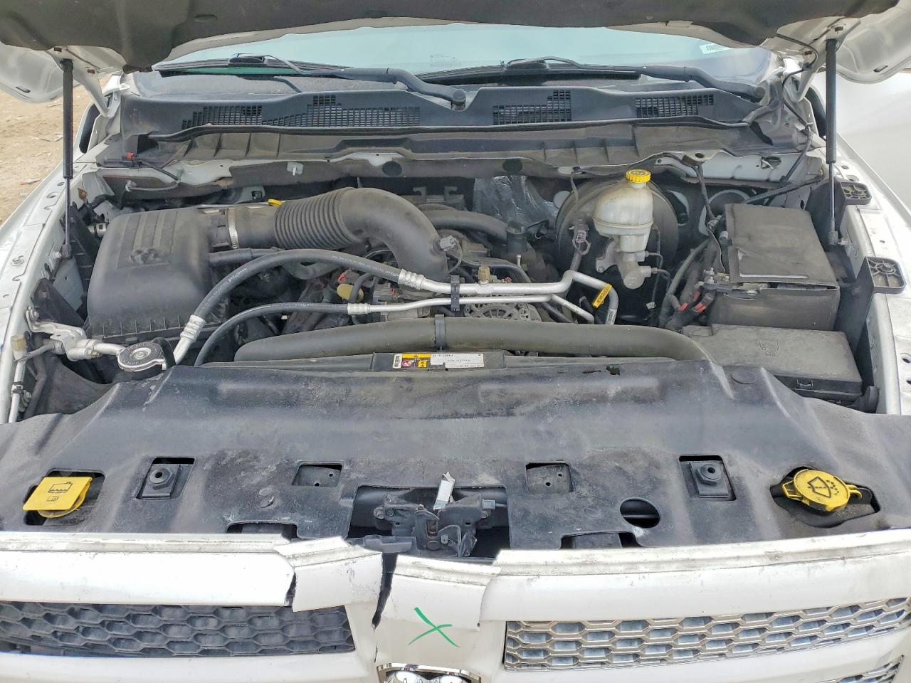 2014 RAM 1500 ST photo 31