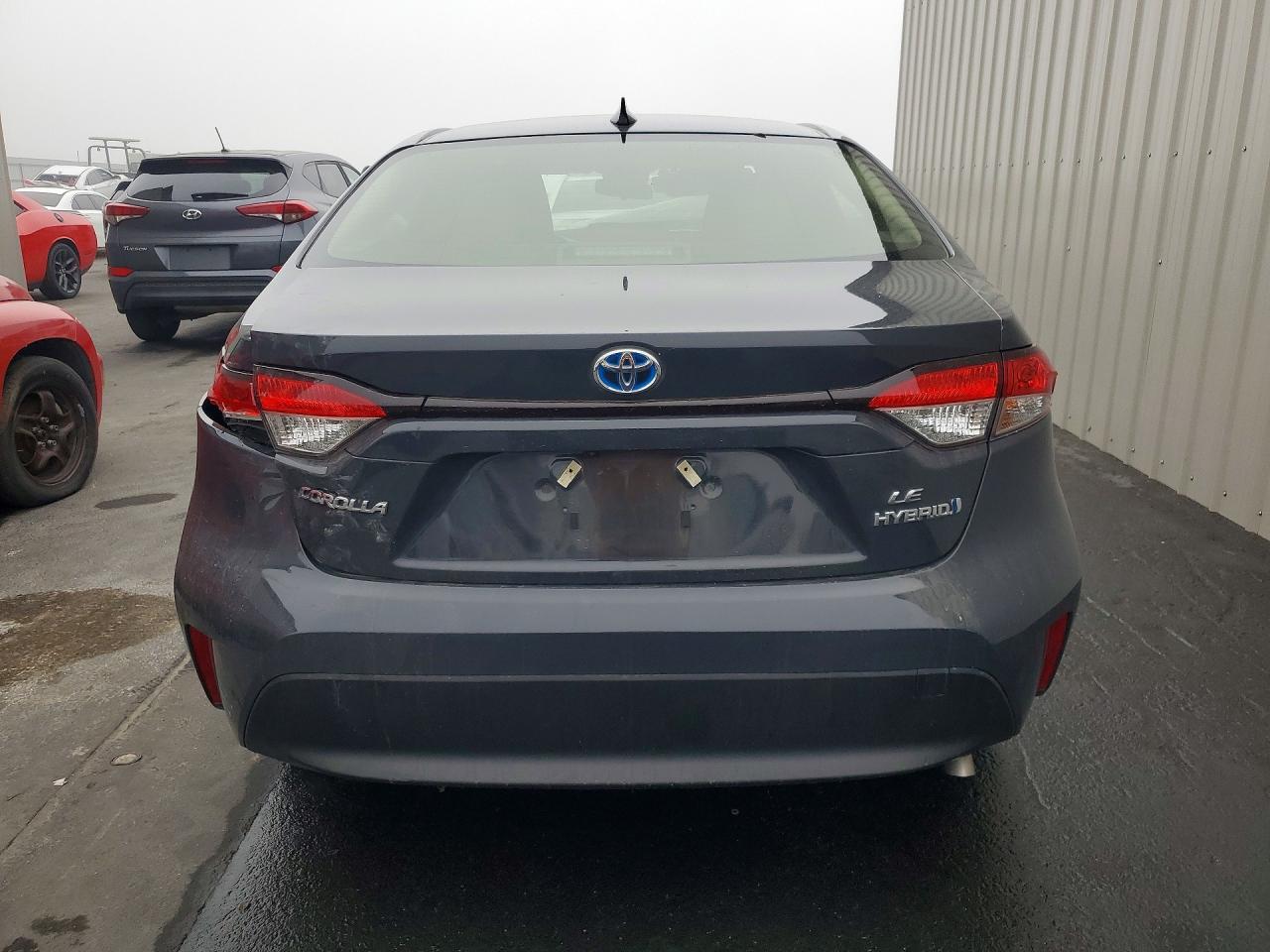 2024 TOYOTA COROLLA LE photo 6