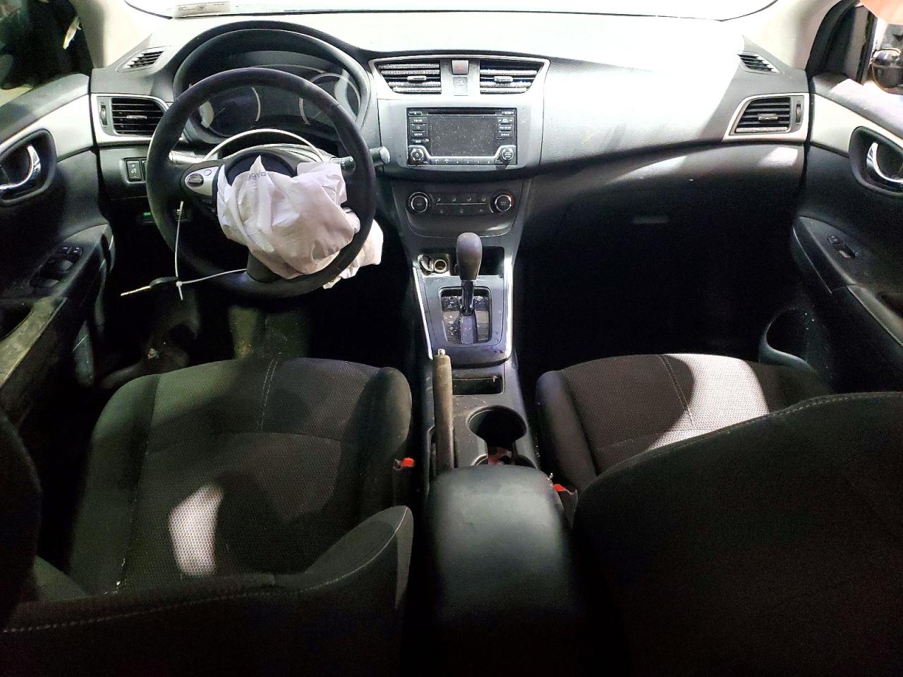 2018 NISSAN SENTRA S photo 8