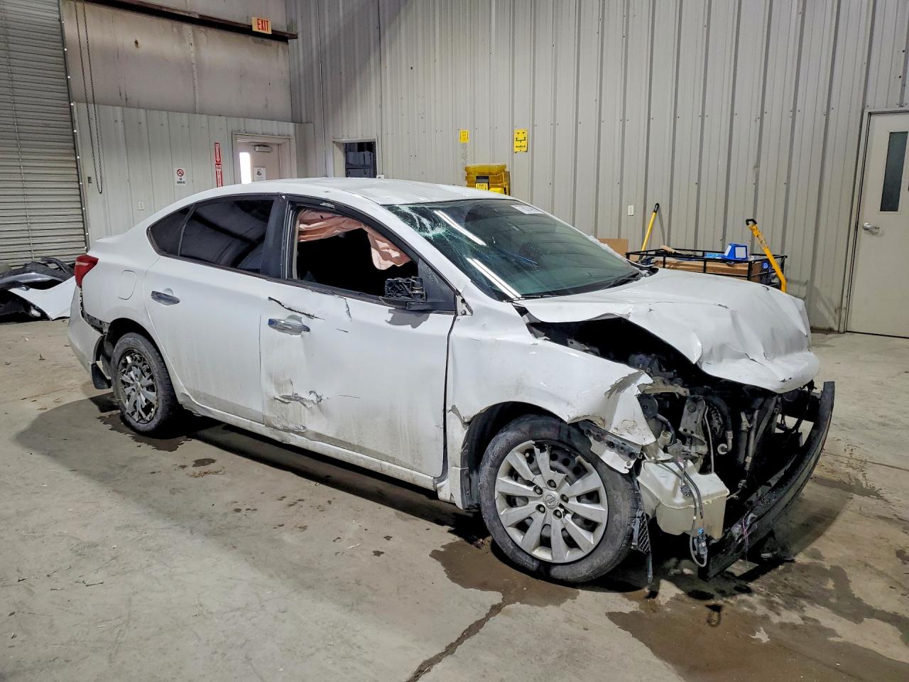 2018 NISSAN SENTRA S photo 4