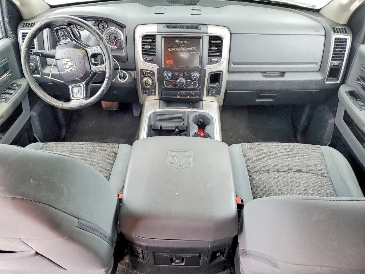 2017 RAM 1500 SLT photo 15