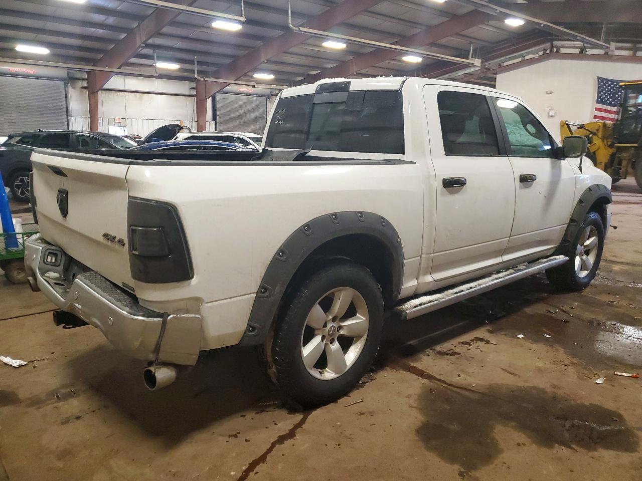 2017 RAM 1500 SLT photo 5