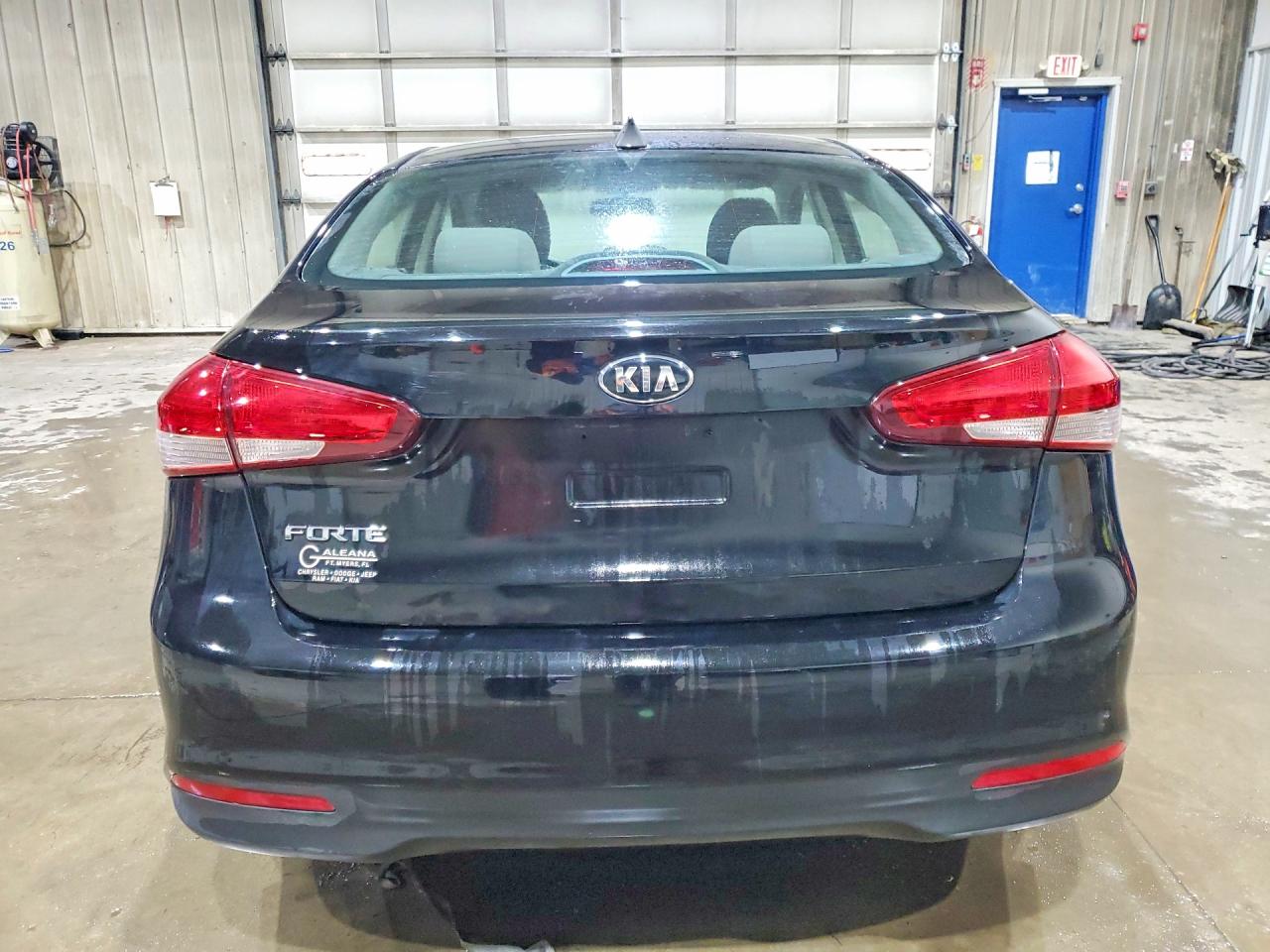 2017 KIA FORTE LX photo 6