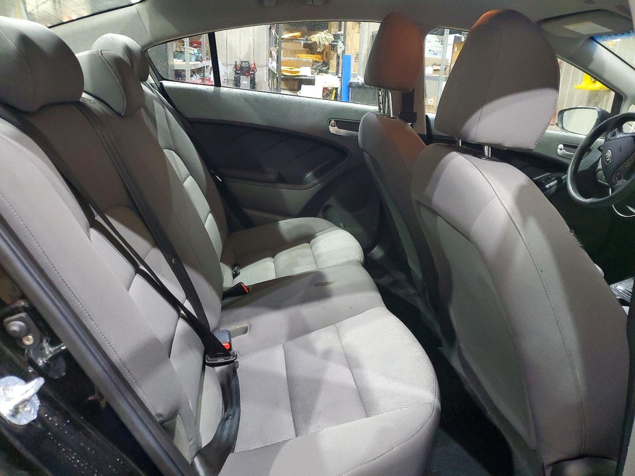 2017 KIA FORTE LX photo 10