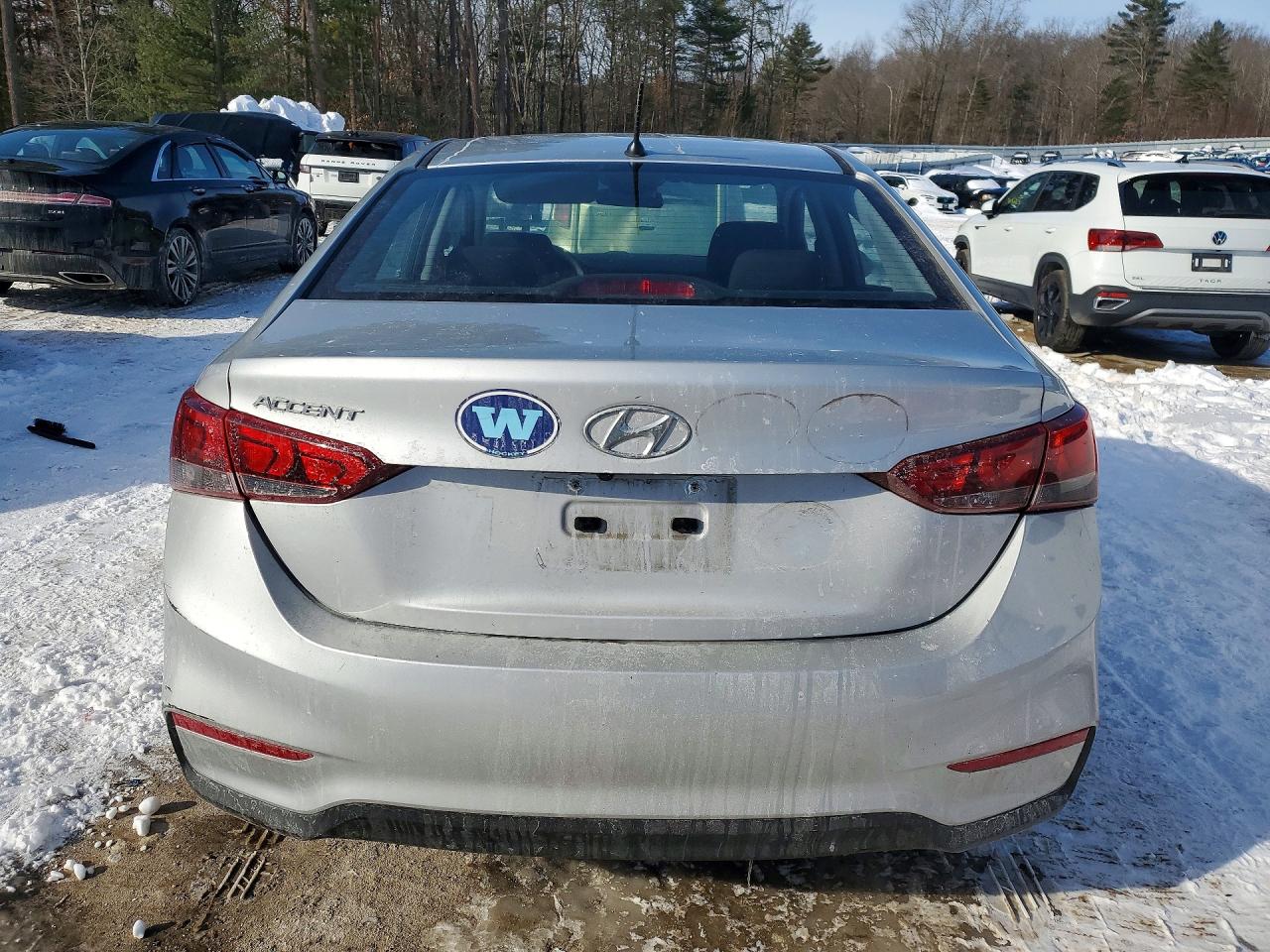 2019 HYUNDAI ACCENT SE photo 6