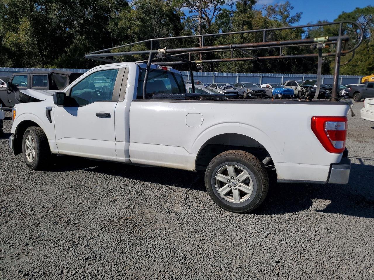 2022 FORD F150 photo 2