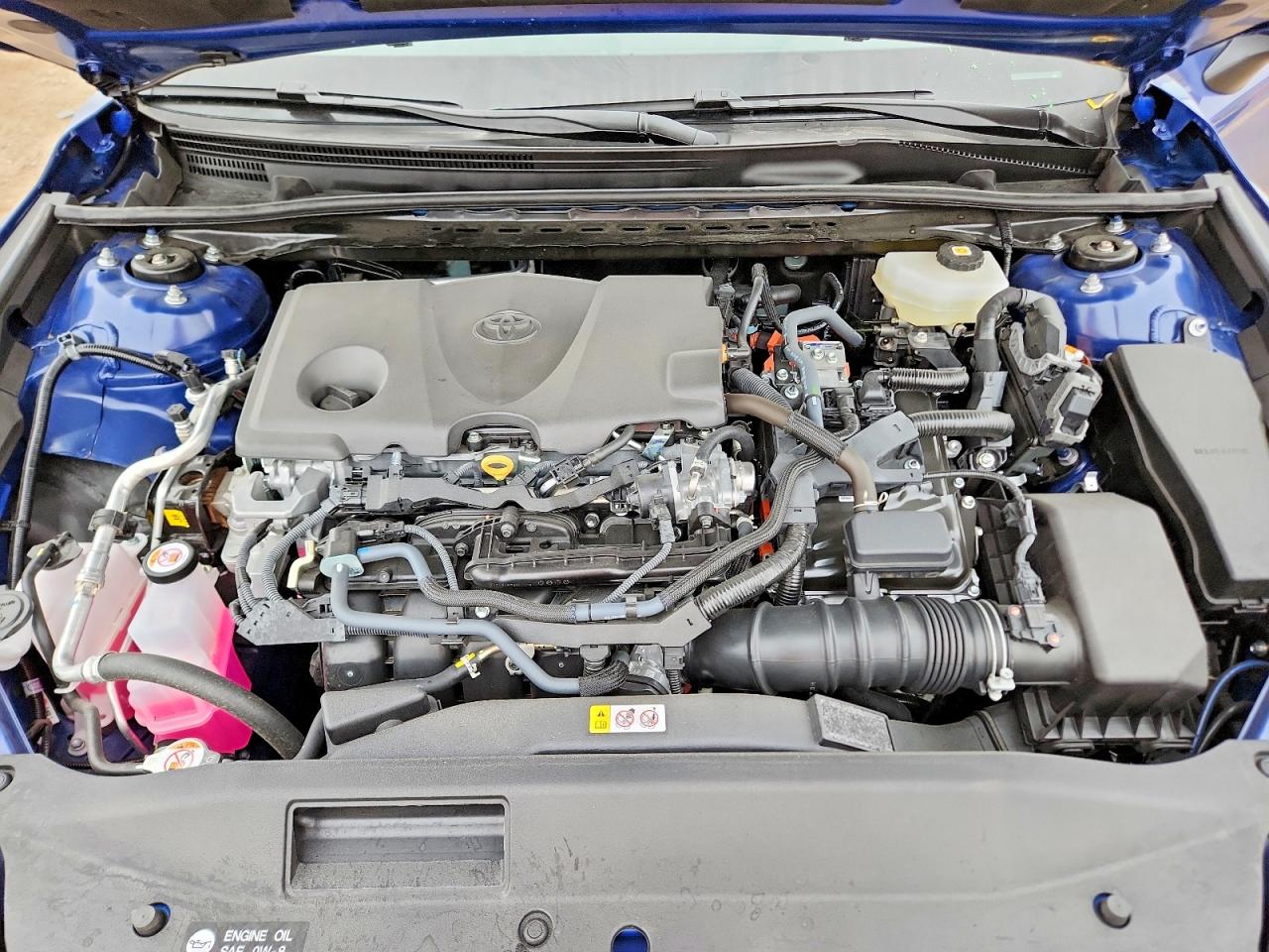 2025 TOYOTA CAMRY LE photo 11