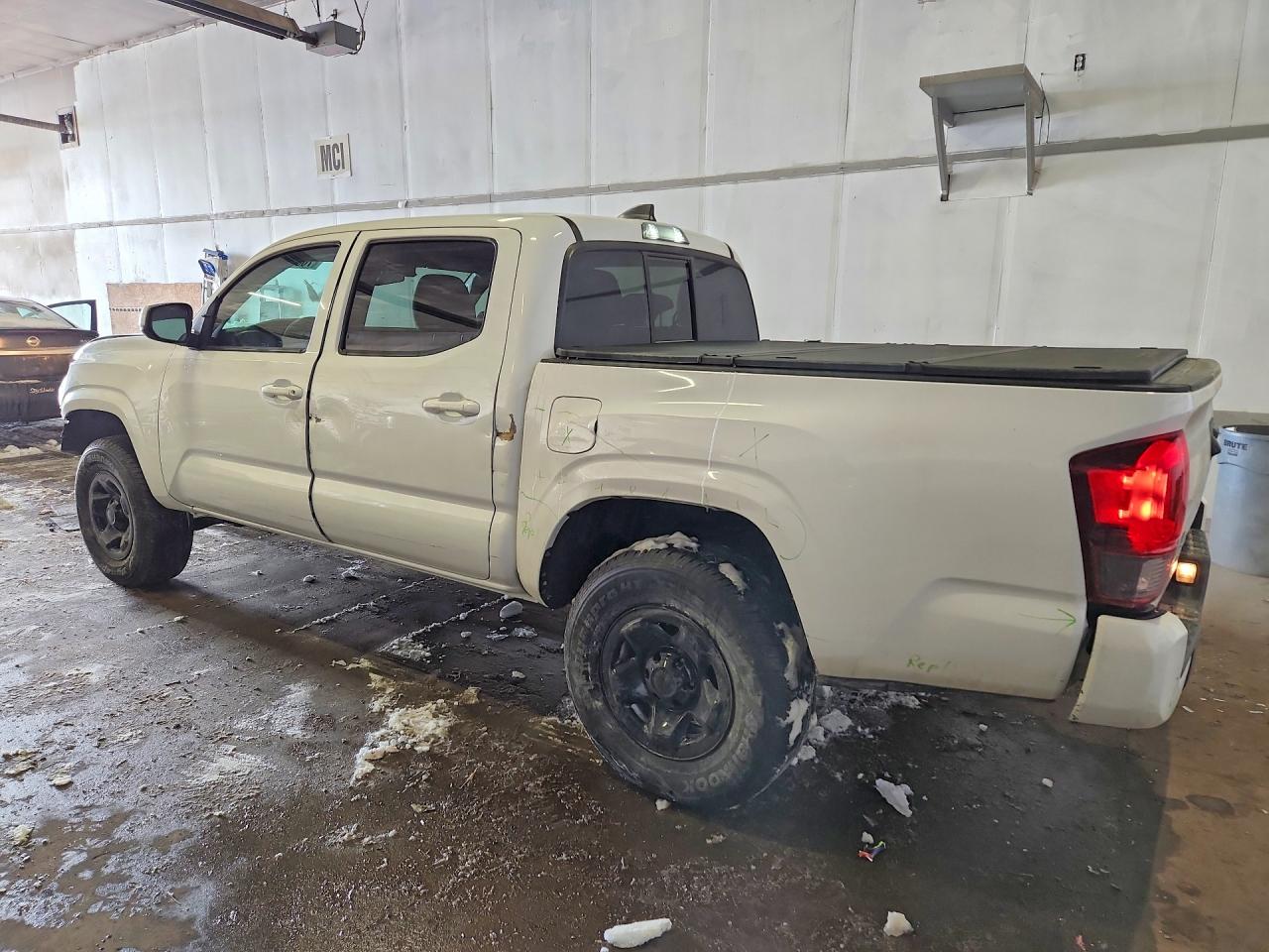 2022 TOYOTA TACOMA DOUBLE CAB photo 3