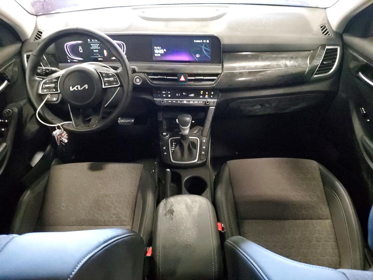 2025 KIA SELTOS S photo 22